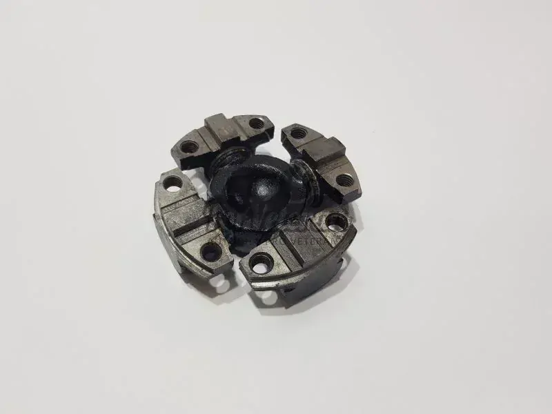 Kříž kardanu ŠKODA Spartak, Octavia, Felicia 1200-3 ; 105300340, 105300341