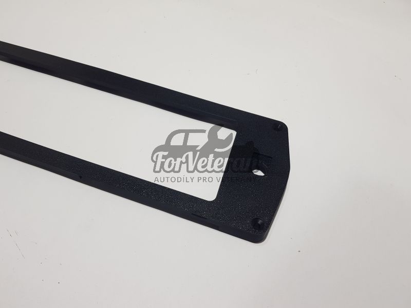 Panel přístrojové desky / rámeček budíků ŠKODA 105, 120, Garde ; 113980111