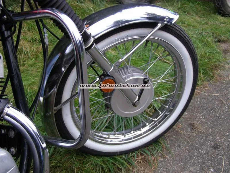 Lemy pneumatik bílé 18" ATLAS